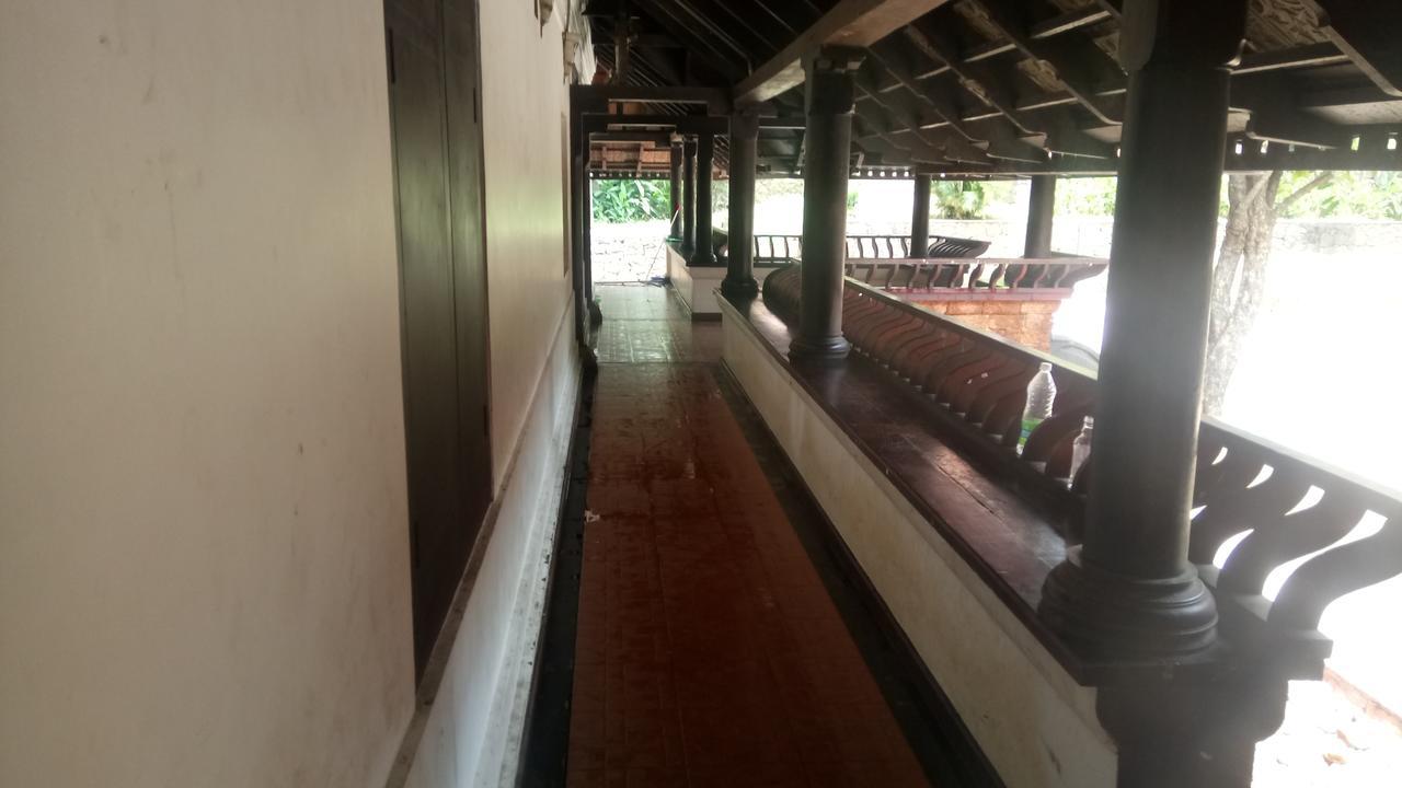ホテルChengara Heritage マラプラム エクステリア 写真